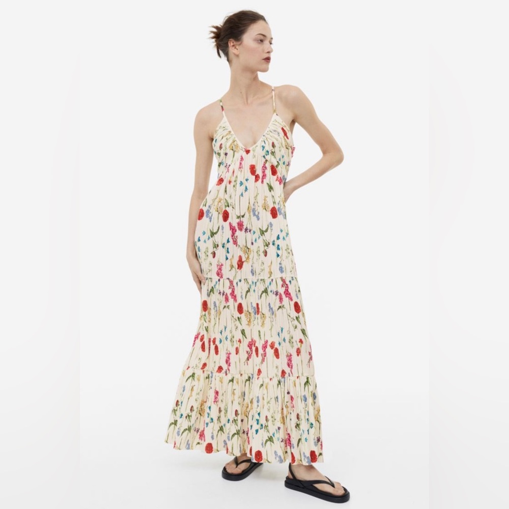Floral Pleated Maxi Dress